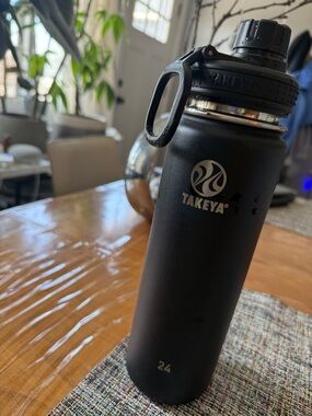 Takeya Black Stainless Steel 24 oz Insulated Water Bottle